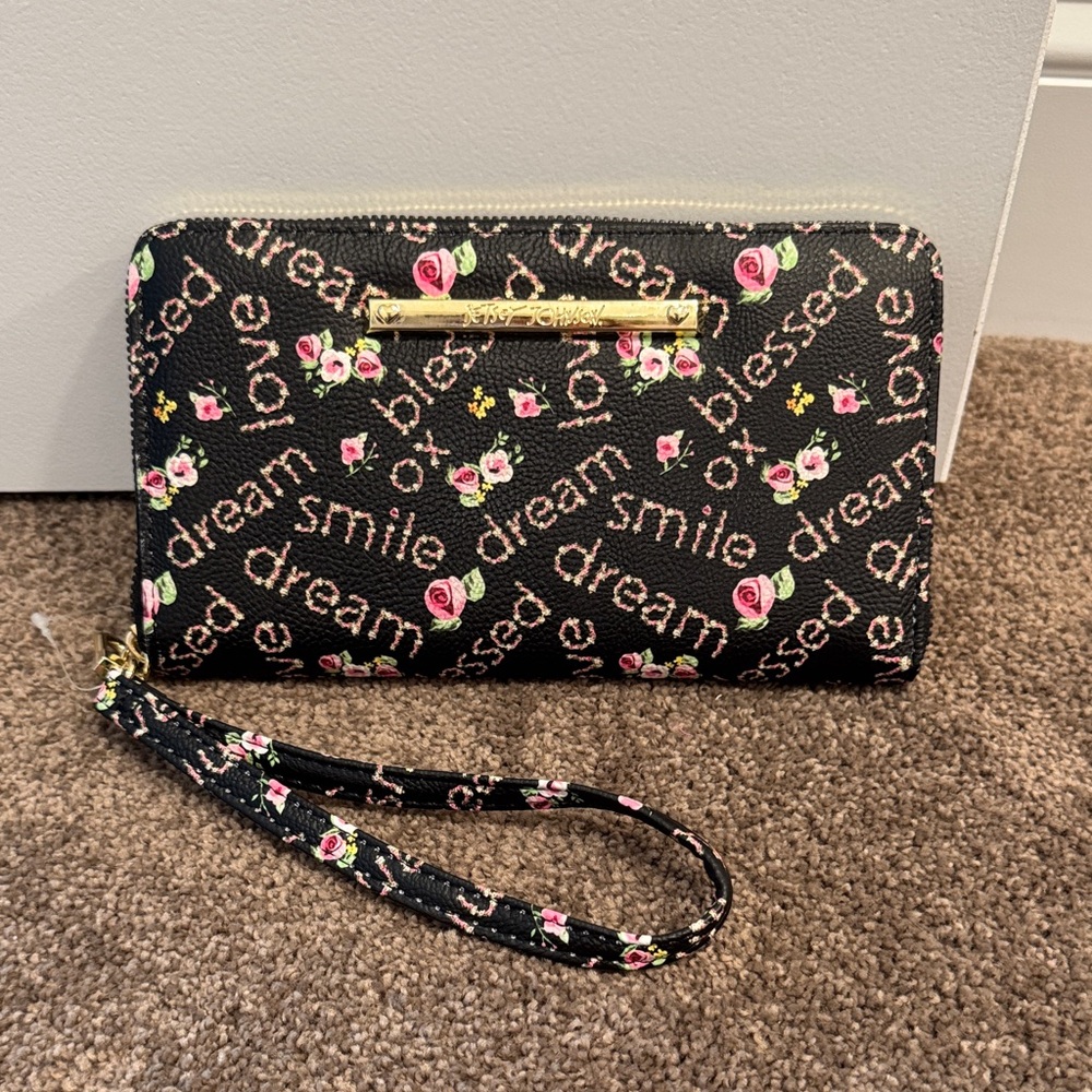 Betsey Johnson Black Floral 'dream smile blessed' Zip Wristlet